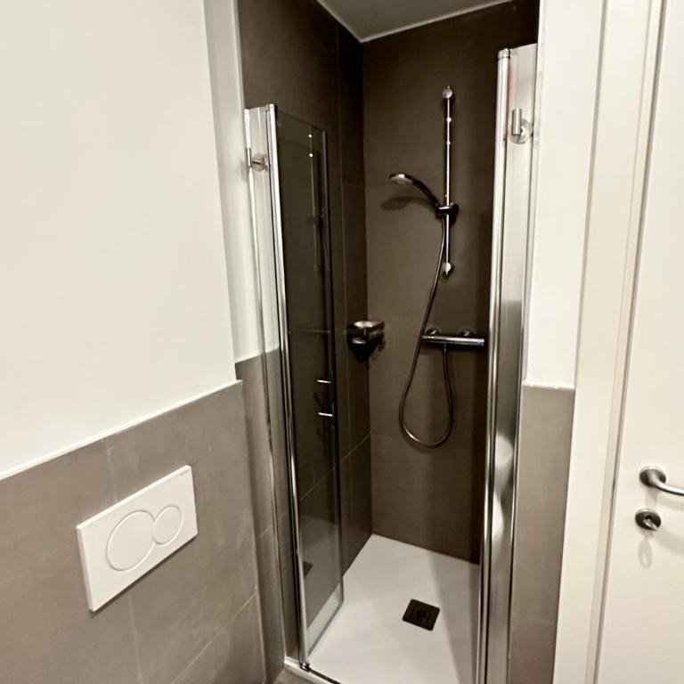 Nuovo condominio con piscina e garage - Appartamento con 1 Camera da Letto - 15
