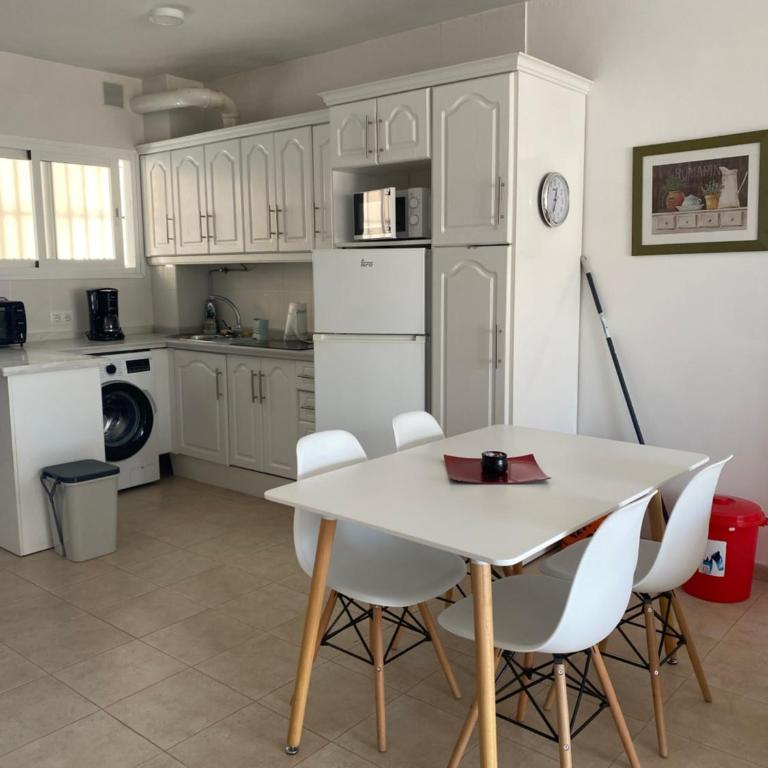 Apartamento a pie de playa. - Apartamento de 2 dormitorios - 11