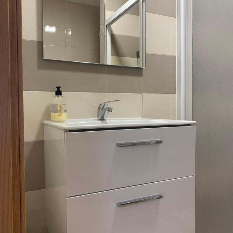 Apartamento a pie de playa. - Apartamento de 2 dormitorios - 8
