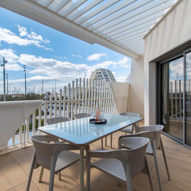 Luxury Mind Vue Exceptionnelle Pied dans l'eau Parkings privés 2 places Climatisation Hyper centre logement d'exception - Apartment mit 3 Schlafzimmern - 39