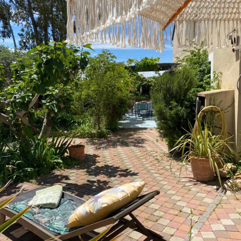 Maison de charme invitation aux voyages piscine jardin calme 10mn de Béziers 20mn des plages - Maison 4 Chambres - 4