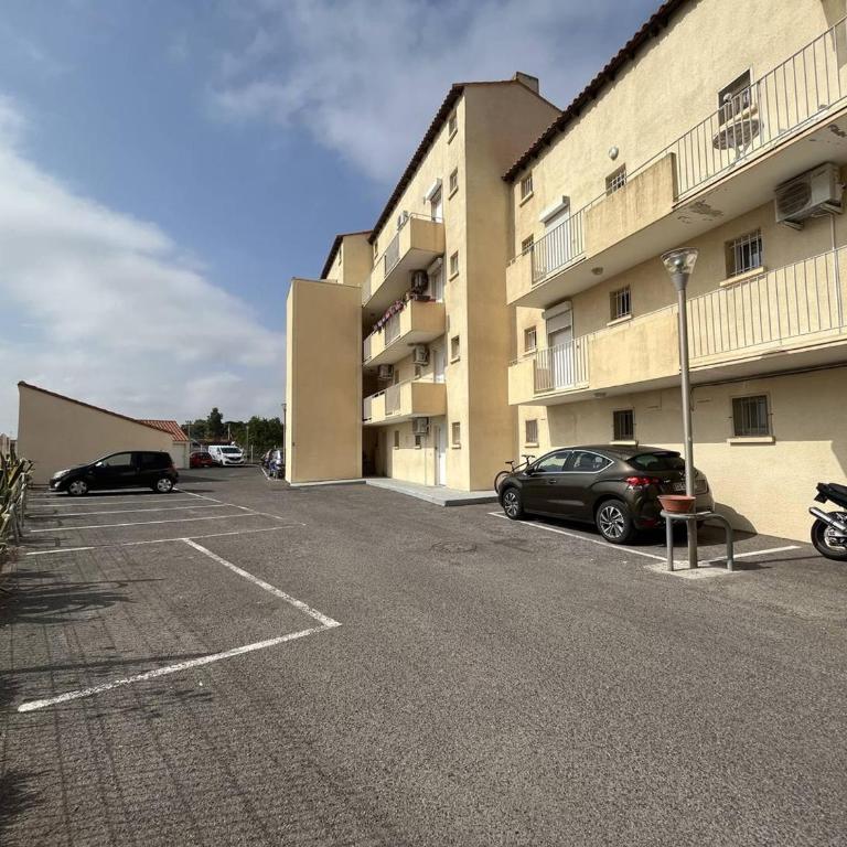T2 Port St Cyprien Piscine, Clim, Parking, Animaux Ok - FR-1-106-39 - Apartamento - 2
