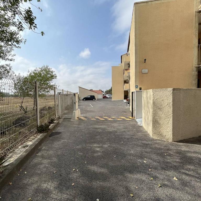 T2 Port St Cyprien Piscine, Clim, Parking, Animaux Ok - FR-1-106-39 - Apartamento - 4
