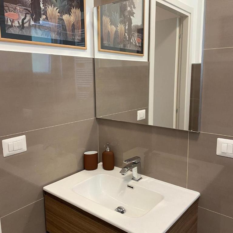 Amber Apartment - Two-Bedroom Apartment - 8