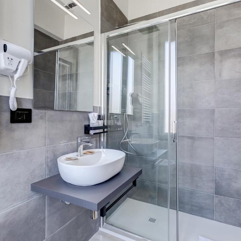 VIVILO COLLECTION - Muggia 21 Suites - Luxus Dreibettzimmer - 28