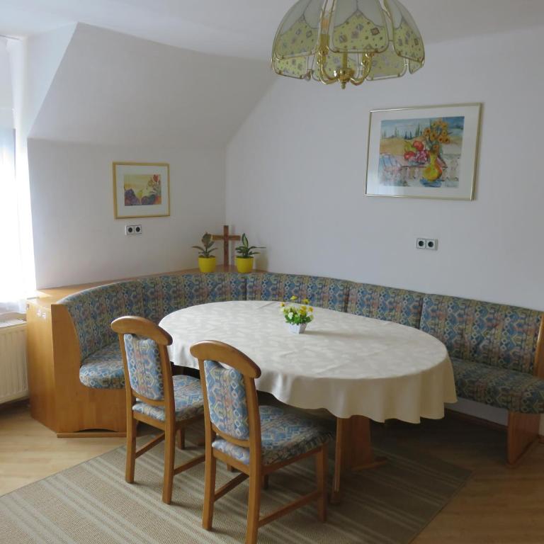Ferienwohnung Dreiländereck - Villach Land - Faaker See - Appartamento con 2 Camere da Letto, Balcone e Terrazza - 35