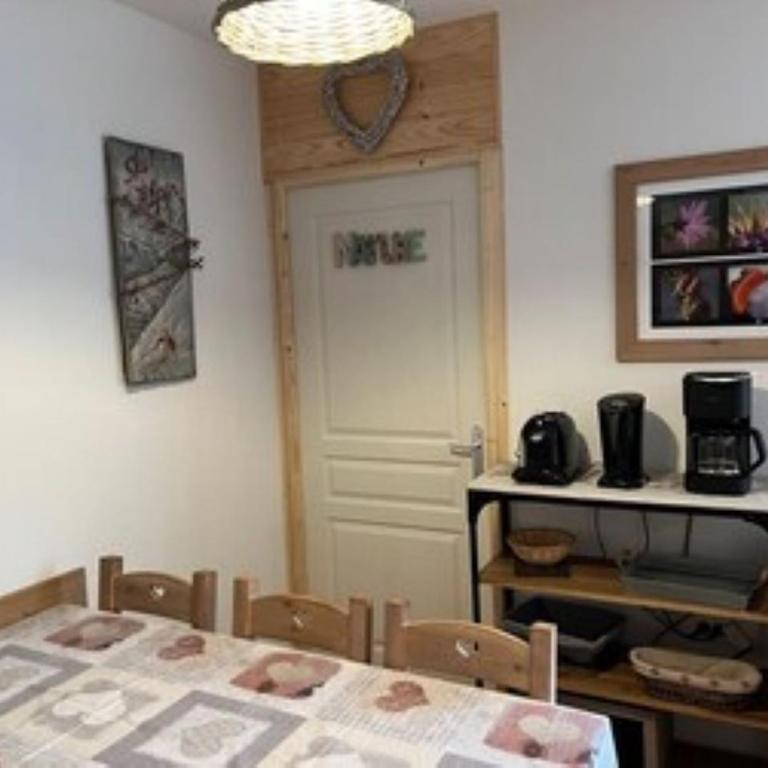 Résidence de Tourisme La Meije Blanche - Appartement 2 Chambres avec Balcon - 14