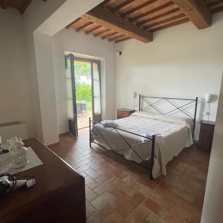 Agriturismo Piandimaggio - Habitación Doble con vistas a la piscina - 11