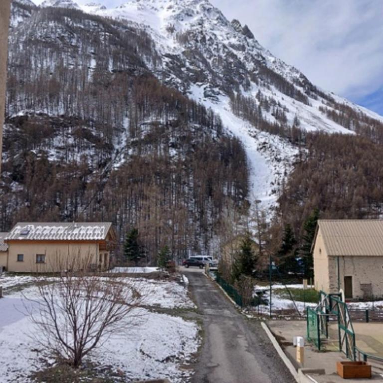 Résidence de Tourisme La Meije Blanche - Appartement 2 Chambres avec Vue sur la Montagne - 4