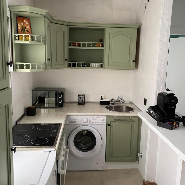 Fabulous Apartment in Granada - One-Bedroom Apartment - 15