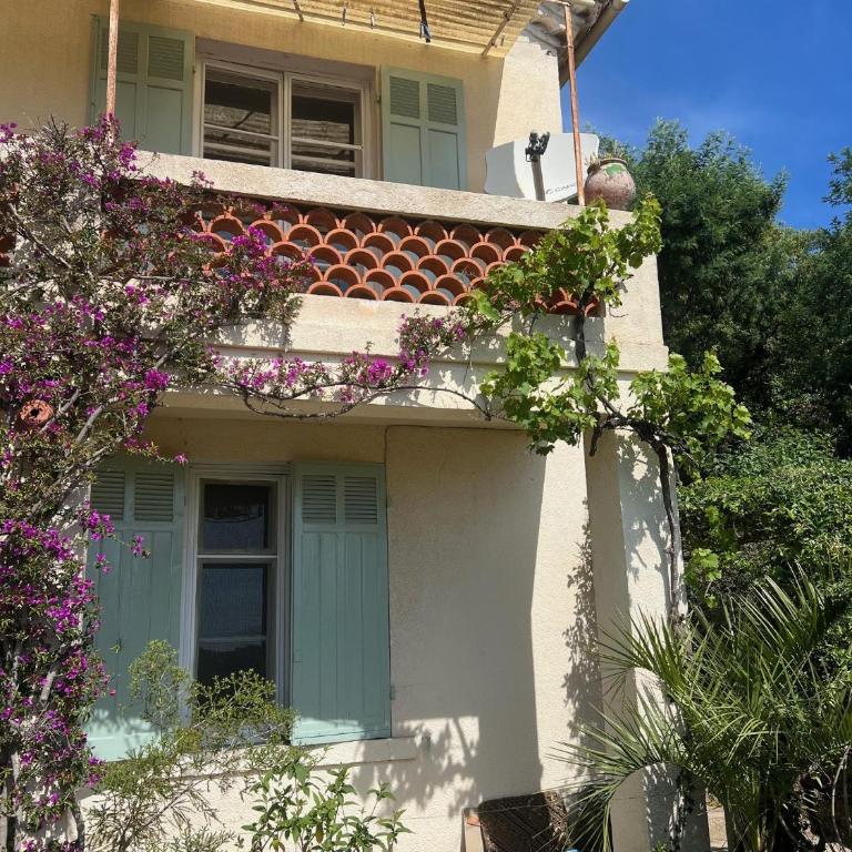 Authentique Villa le Cactus entièrement rénovée climatisée proche des plages du centre du Lavandou et du supermarché - Villa Standard - 9