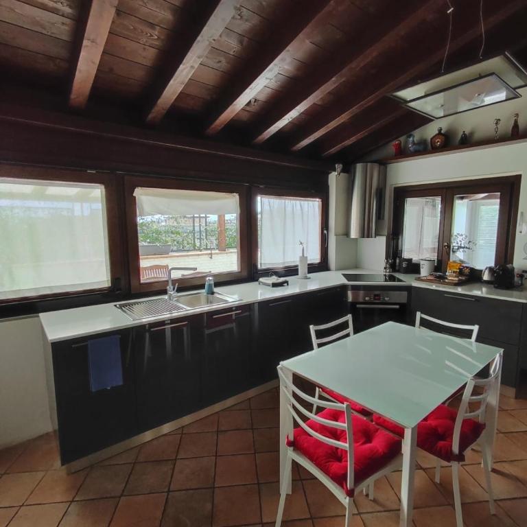 Rooftop Terrace - elegante attico con idromassaggio - Appartamento con 1 Camera da Letto - 9