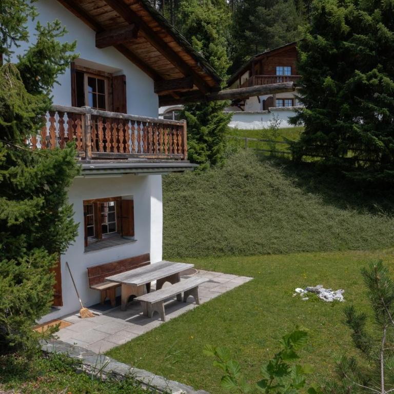 Haus 3 - 5 Zimmer Haus mit Garten in ruhiger Wohngegend - Apartment - 14