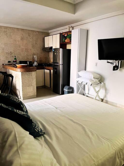 Beach retreat in El Laguito - One-Bedroom Apartment - 10