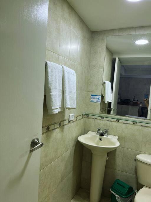 Beach retreat in El Laguito - One-Bedroom Apartment - 12