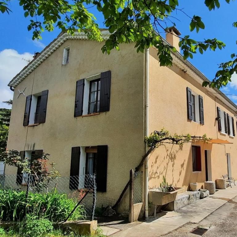 La ferme d'Yvette et Zou, au coeur des Baronnies Provencales, pour un séjour en famille ou entre amis - Maison 7 Chambres - 4