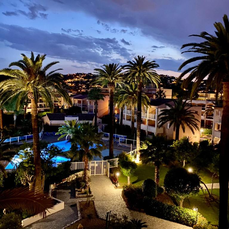 Résidence de Vacances avec piscine & Transat, à 2 minutes de la mer -Bât n7 - 2 appartements côte à côte terrasse communicante selon les disponibilités - Appartement 1 Chambre - 12