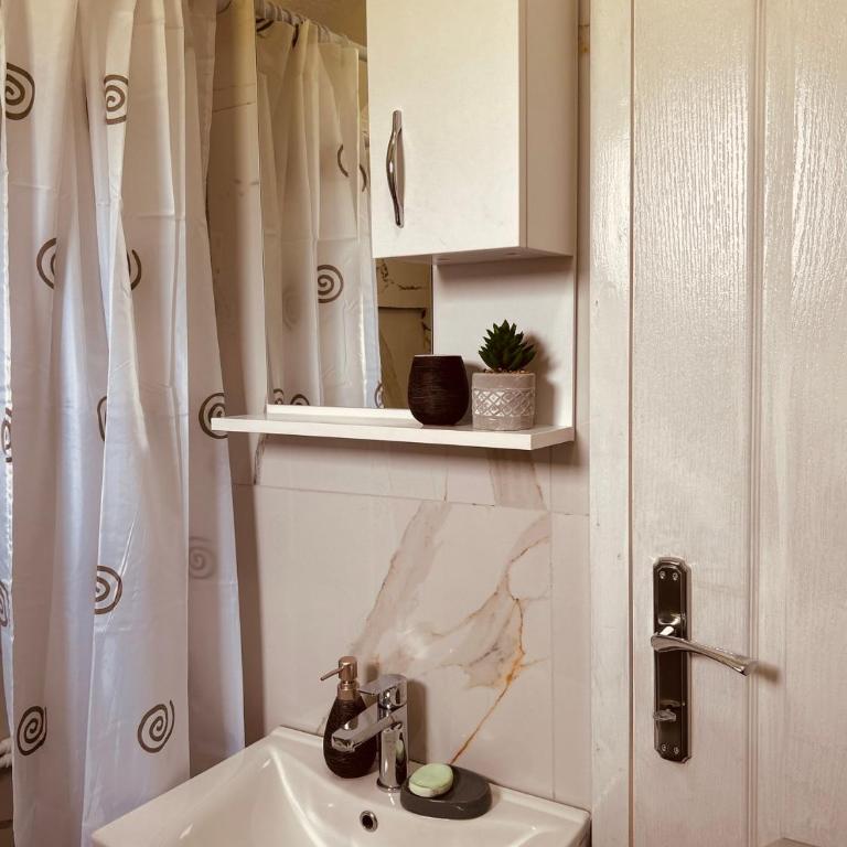 Magic Corner - One-Bedroom House - 27