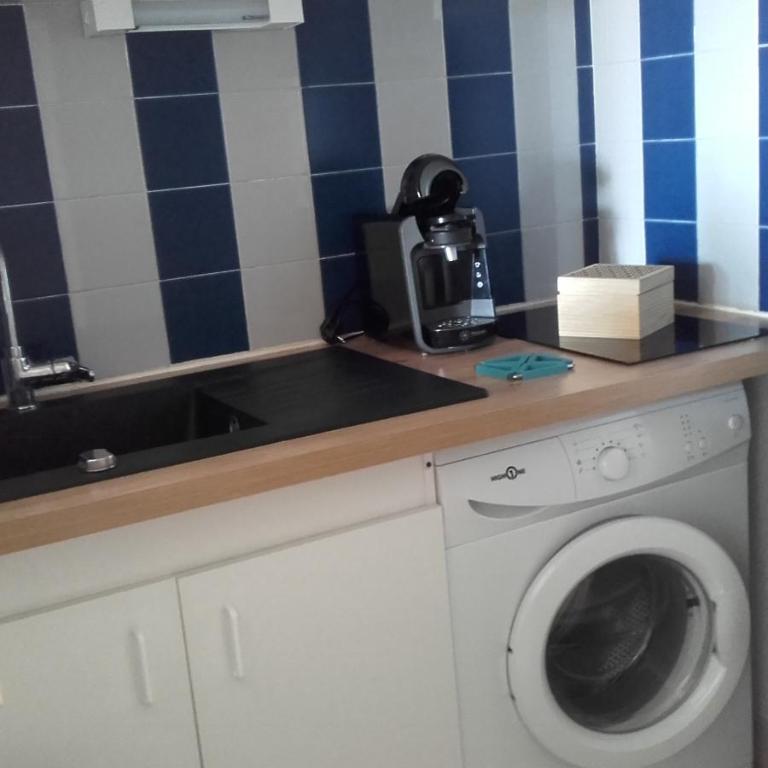 appartement vue mer piscines parking LES CORAUX AGAY PLAGE - Appartement - Vue sur Mer - 12