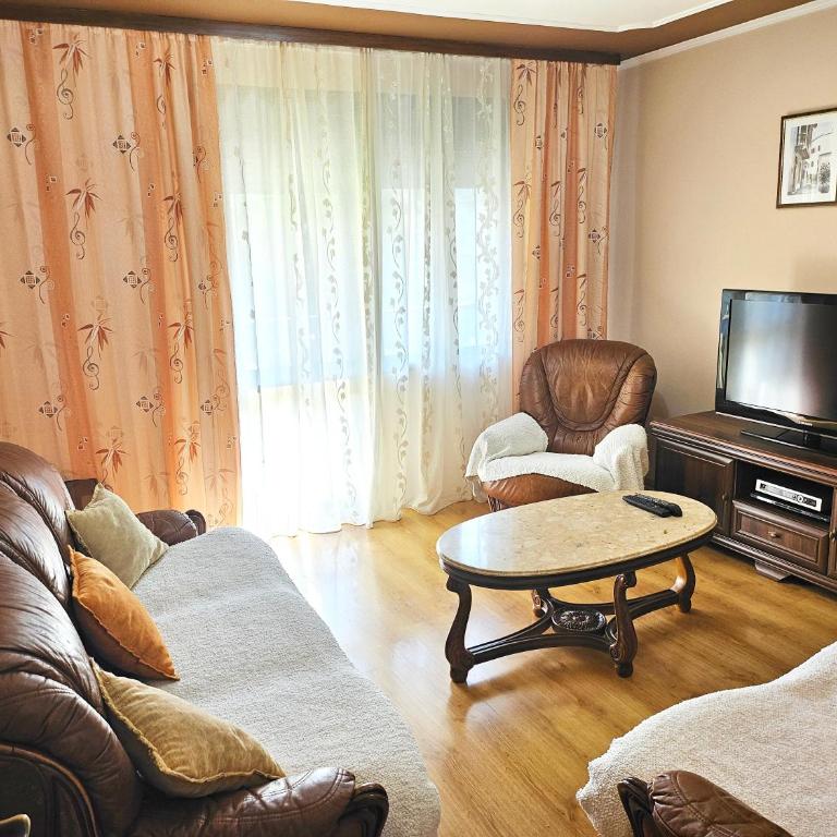 Apartment Luka - One-Bedroom Apartment with Sea View - 1
