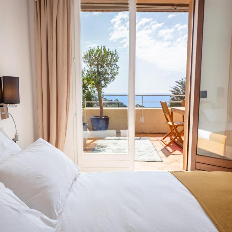 Belle VUE MER, plage à pied, terrasse, jardin - Pramousquier - Apartment mit 2 Schlafzimmern - 4