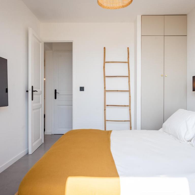 Belle VUE MER, plage à pied, terrasse, jardin - Pramousquier - Apartment mit 2 Schlafzimmern - 24