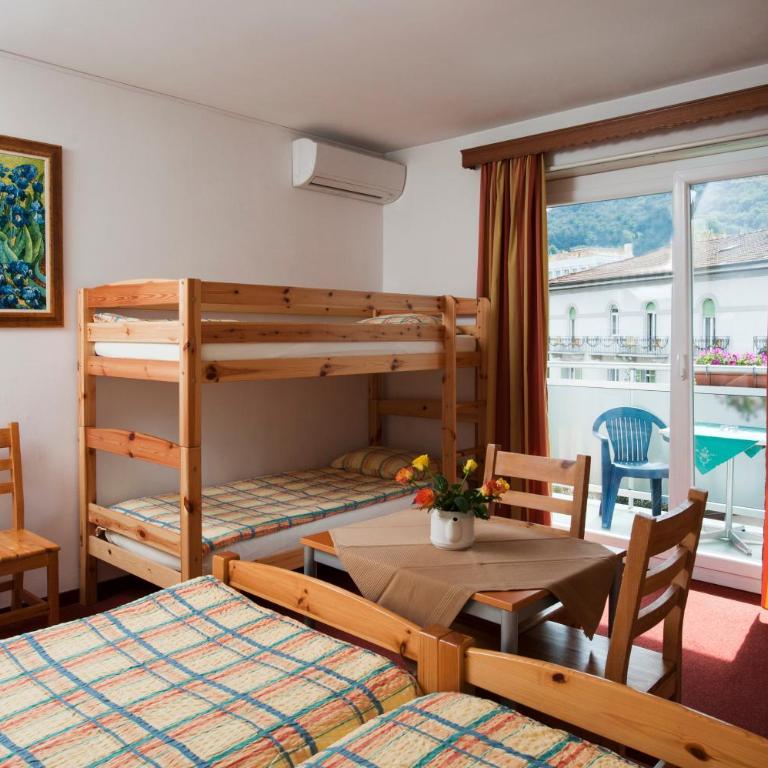 Hotel Dischma - FREE BUS AND TRAIN TICKET - Camera Quadrupla - 2