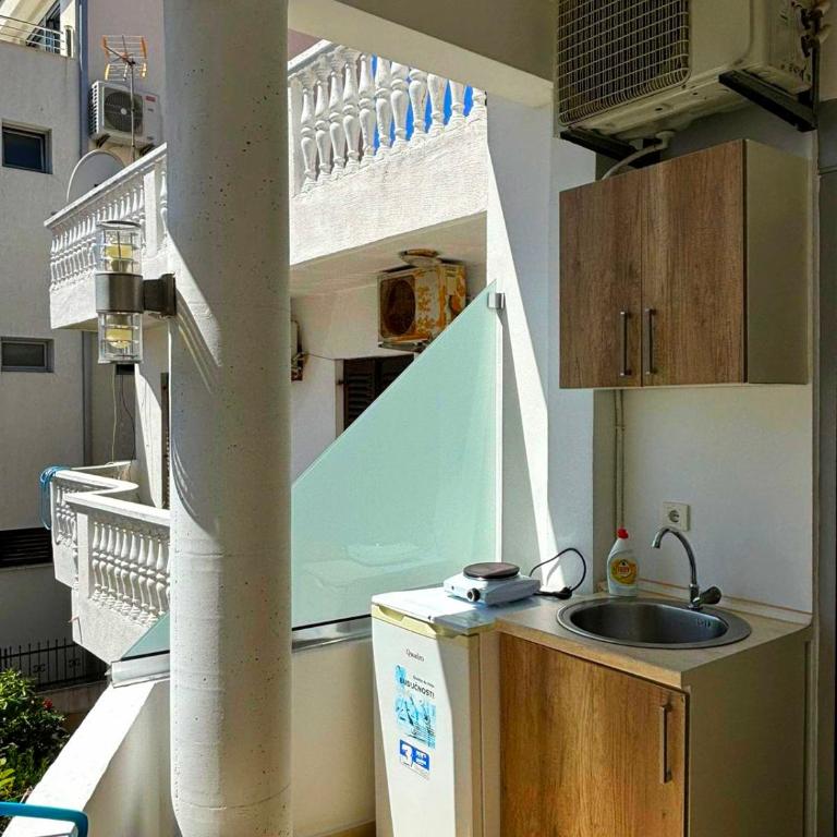 Mala Plaza Apartments - NEW - Apartment with Terrace - 9