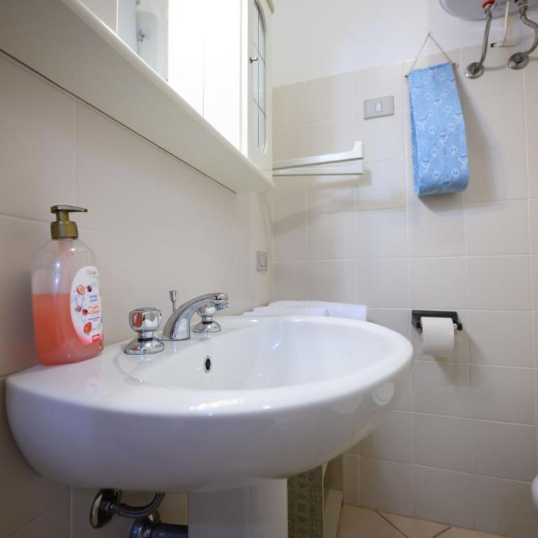 Residenza Grecale, con veranda, in zona residenziale tranquilla, a due passi dal paese - Casa con 2 Camere da Letto - 23