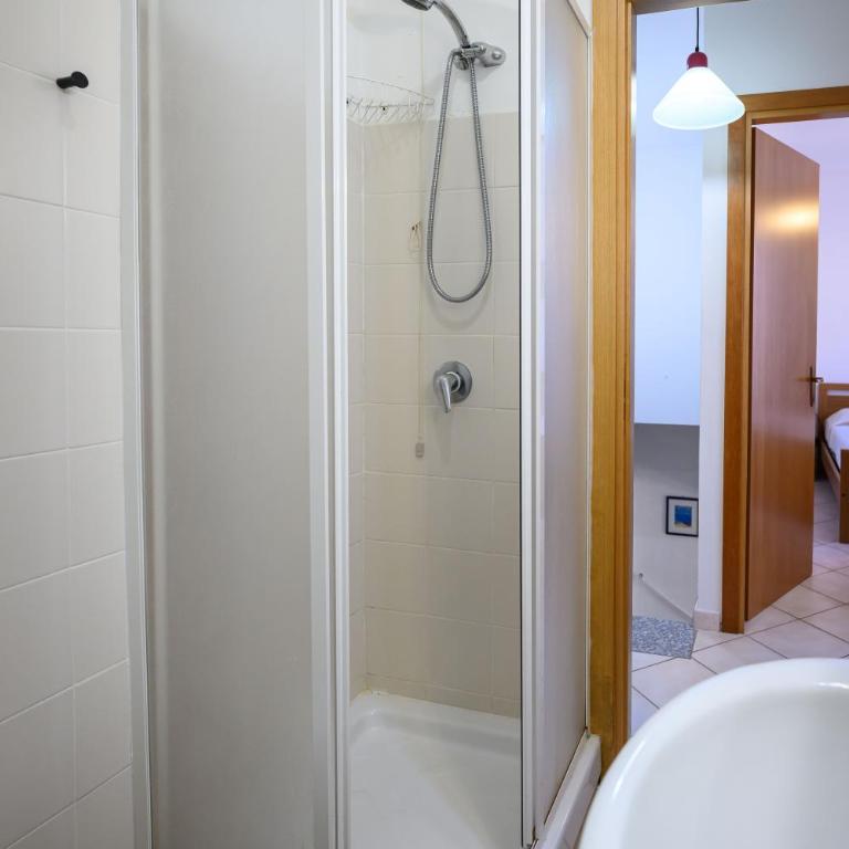 Residenza Grecale, con veranda, in zona residenziale tranquilla, a due passi dal paese - Casa con 2 Camere da Letto - 24