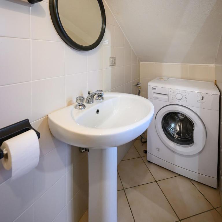 Residenza Grecale, con veranda, in zona residenziale tranquilla, a due passi dal paese - Casa con 2 Camere da Letto - 47