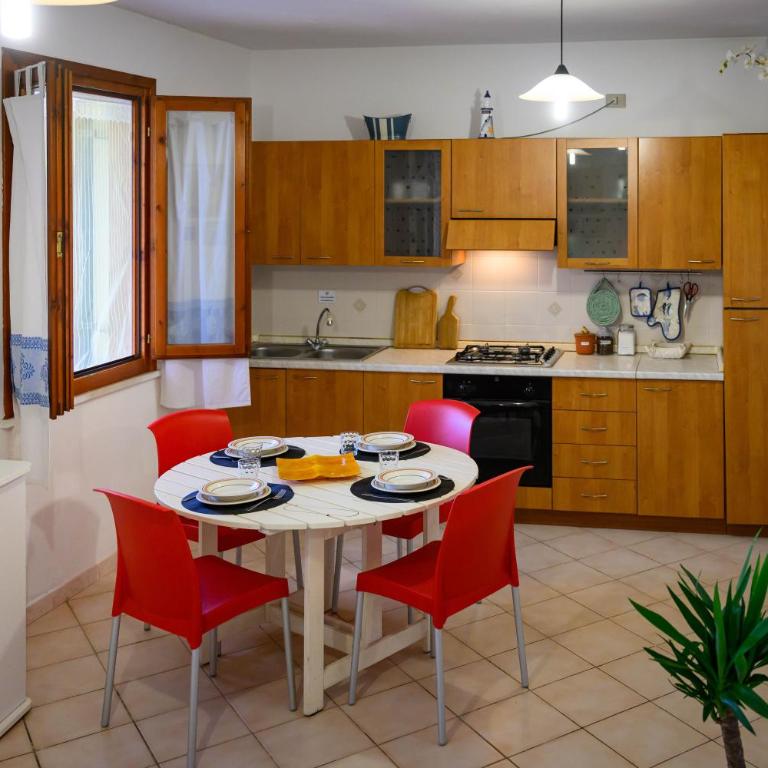 Residenza Grecale, con veranda, in zona residenziale tranquilla, a due passi dal paese - Casa con 2 Camere da Letto - 56
