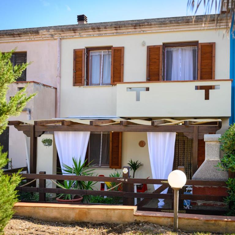 Residenza Grecale, con veranda, in zona residenziale tranquilla, a due passi dal paese - Casa con 2 Camere da Letto - 62