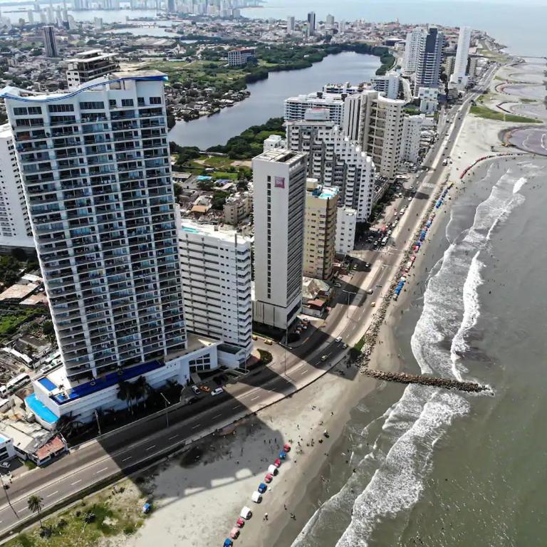 Apartamento moderno, frente la playa a 4 min del Centro Histórico - Apartamento de 2 dormitorios - 20