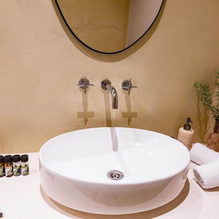 Boutique hotel Ruzmarin SPA & Garden by Aycon - Superior Dvokrevetna Soba sa Bračnim Krevetom - 8