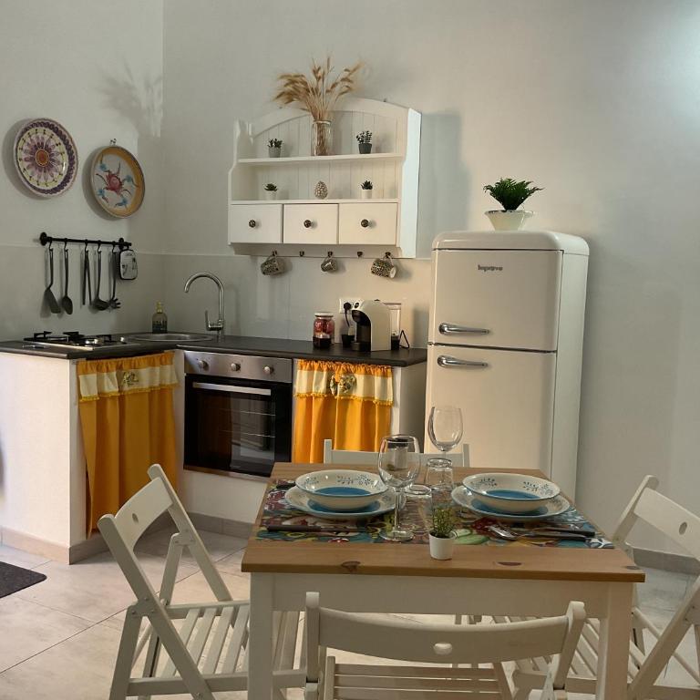 Rossaroll Holiday Houses - Casa Vacanze - 24