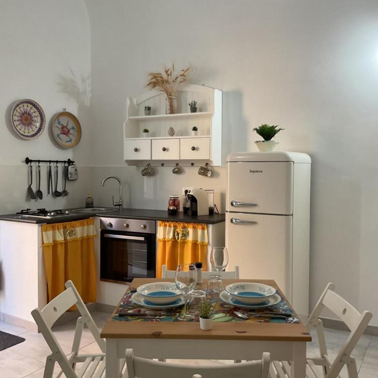 Rossaroll Holiday Houses - Casa Vacanze - 20