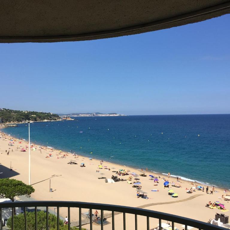 Espectacular apartamento sobre el mar con parking - Apartamento de 2 dormitorios - 1