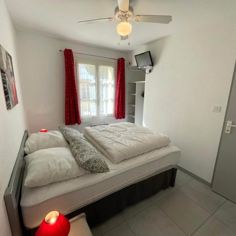 Maison chaleureuse avec piscine collective, près de la forêt, WiFi, parking privé - FR-1-323-441 - Maison de Vacances - 15