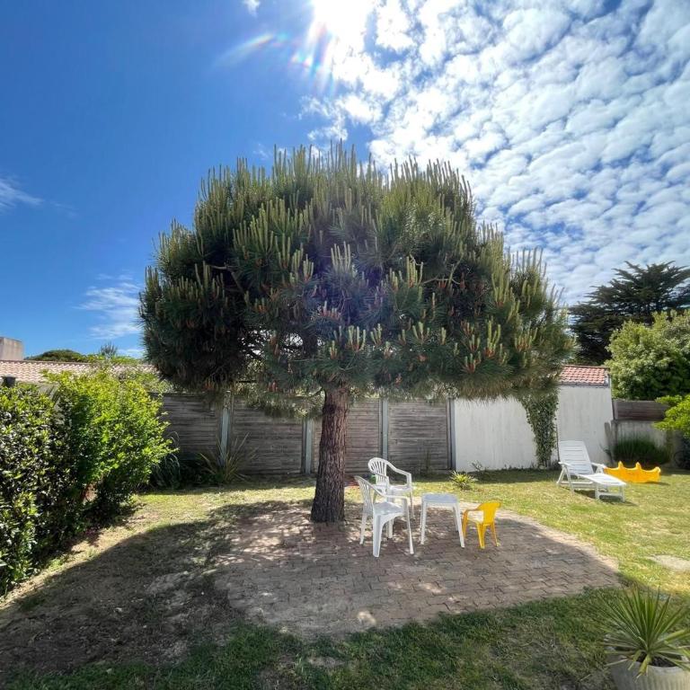 Maison de plain-pied confort 6 pers., proche plage à St Hilaire de Riez, parking privé - FR-1-323-470 - Ferienhaus - 17