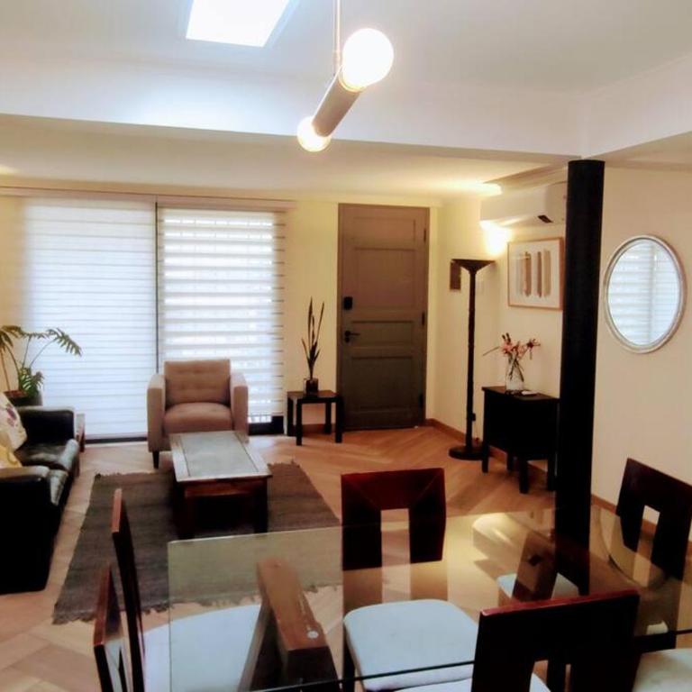 Casa para 6, al lado del metro, con Jacuzzi opcional - Three-Bedroom House - 2
