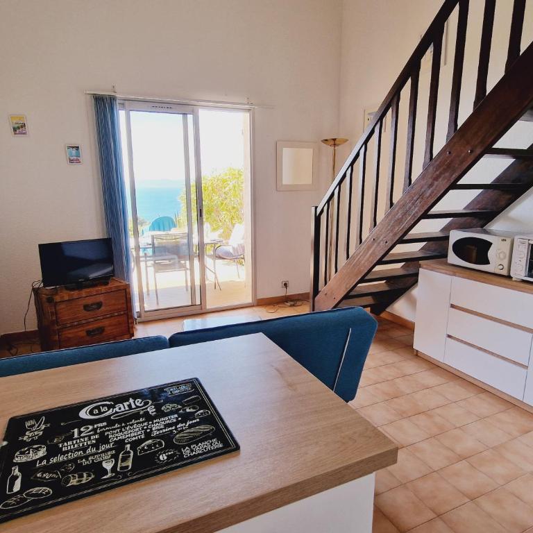 Duplex, vue panoramique sur la Méditerranée, piscine, garage - Appartamento con Vista Mare - 23