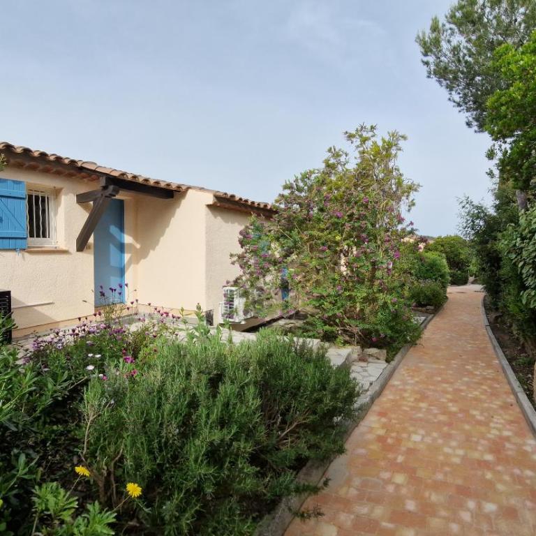 Duplex, vue panoramique sur la Méditerranée, piscine, garage - Appartamento con Vista Mare - 35