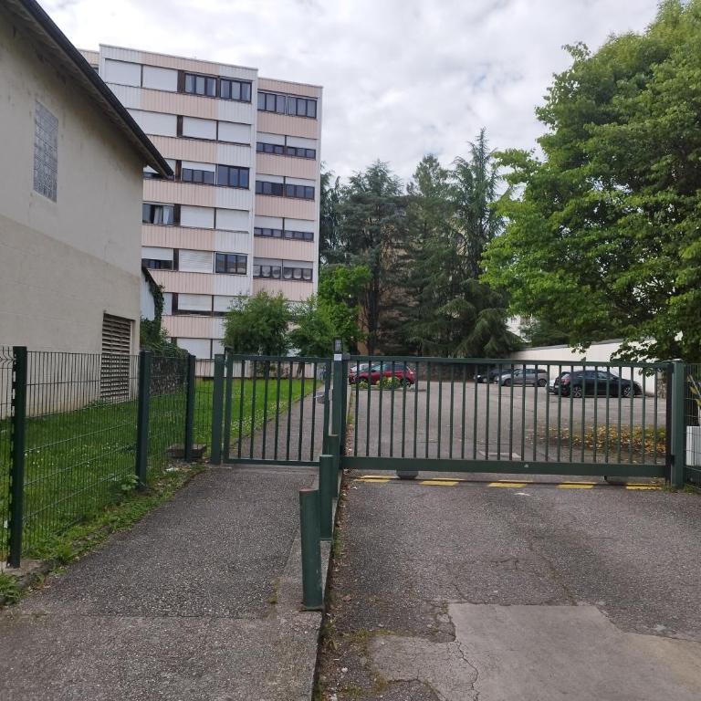 T2 parking privatif 1 - One-Bedroom Apartment - 16