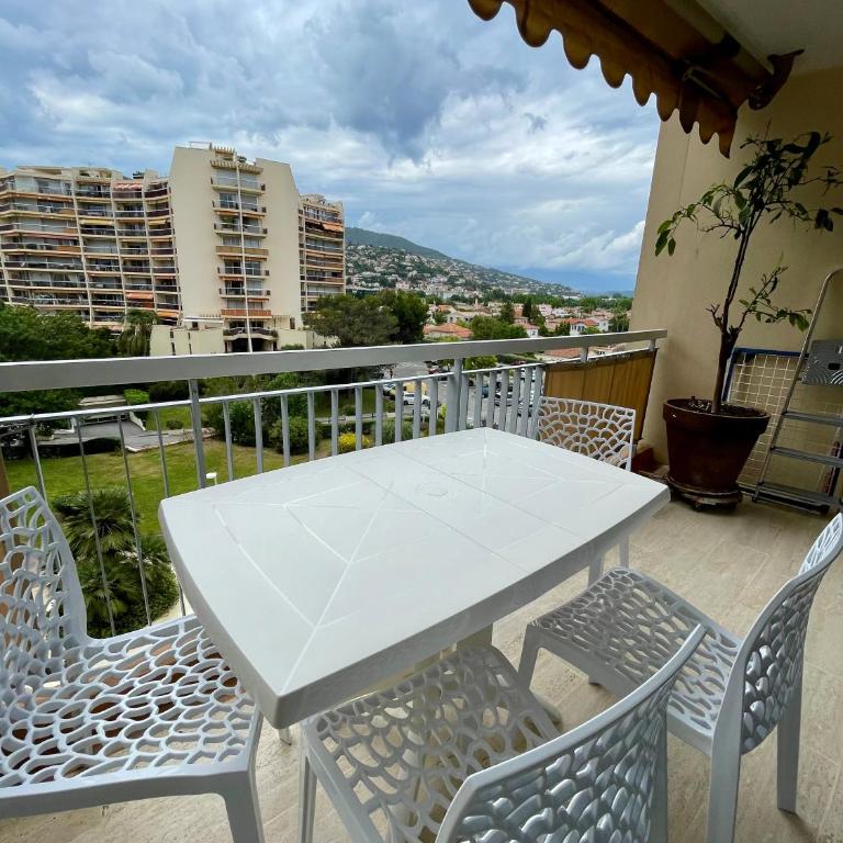 Appartement JEAN BART , avec parking privé, meublé tourisme classé 3 étoiles - Appartement 1 Chambre avec Terrasse - 15