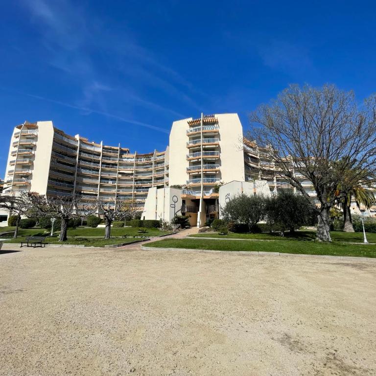 Appartement JEAN BART , avec parking privé, meublé tourisme classé 3 étoiles - Appartement 1 Chambre avec Terrasse - 12