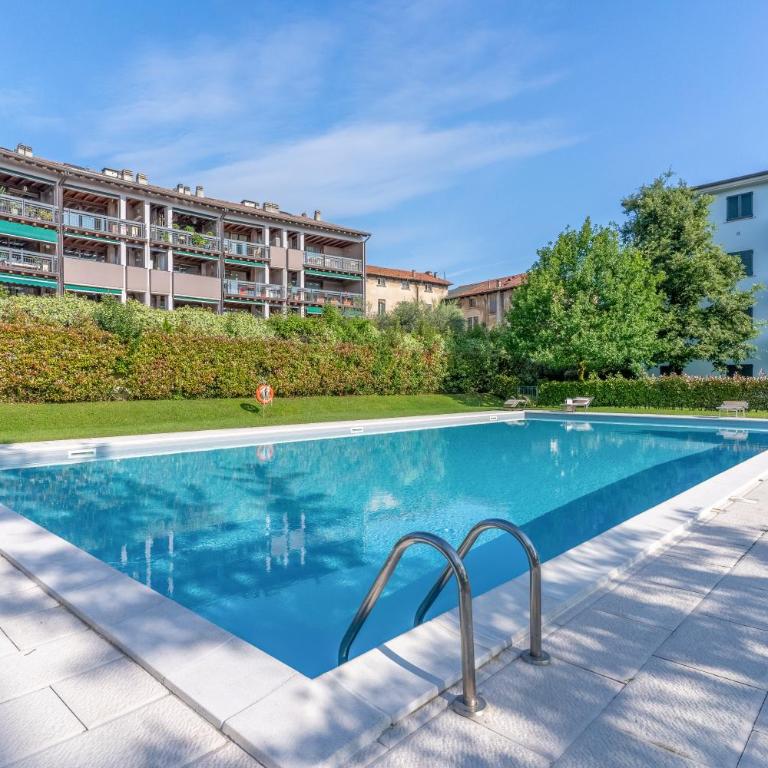Sunflower House with Pool and Solarium Area - Appartamento con Vista Piscina - 1