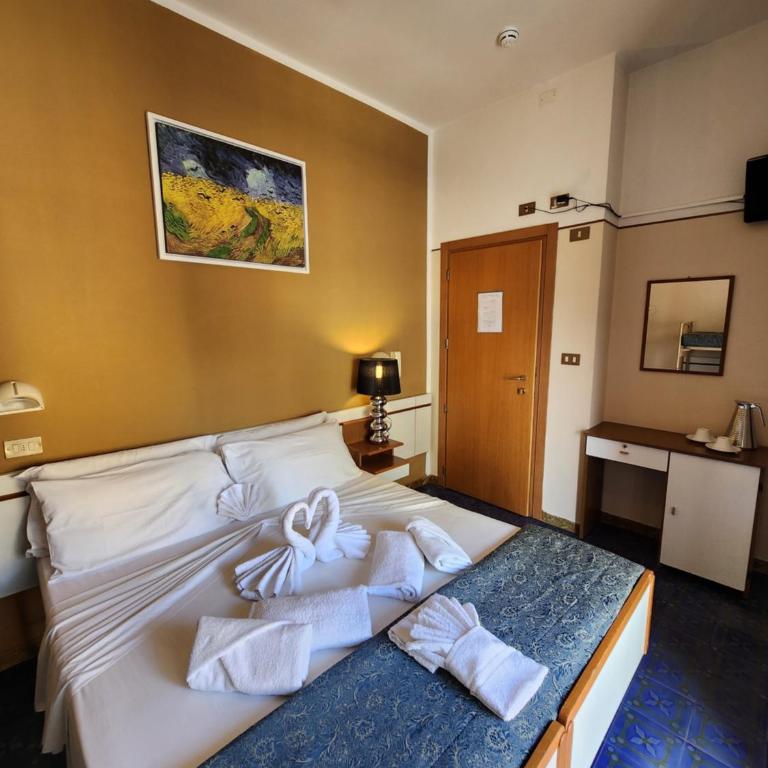 Hotel Clan Rimini - Camera Tripla Classic - 1