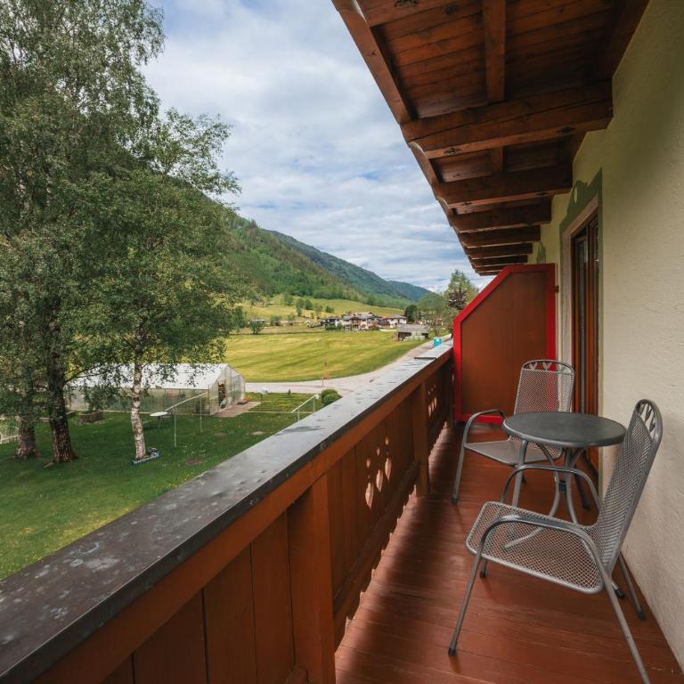 Haus Fusch - Doppelzimmer mit Balkon - 5