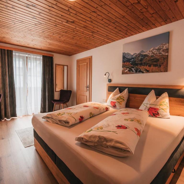 Haus Fusch - Doppelzimmer mit Balkon - 3